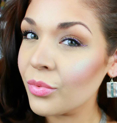 Miss Pouty Rainbow Prism Shimmer